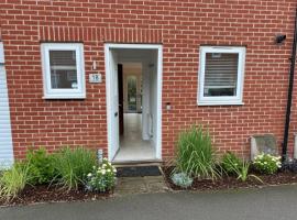 Modern 3-Bedroom Home in Bletchley, Milton Keynes, hotel em Bletchley