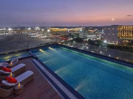ICONIQA Hotel Mumbai International Airport, hotelli Mumbaissa