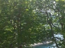 HLL Hotel Lungolago Lecco-Como Lake، فندق في ليكو