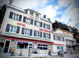 Logis Hôtel Le Beau Site, hotel i Chambon-sur-Lac