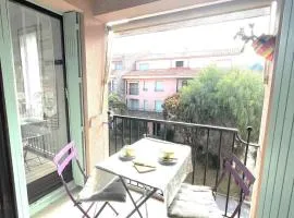 4PA109 Appartement F2 résidence avec piscine parking et cours de tennis