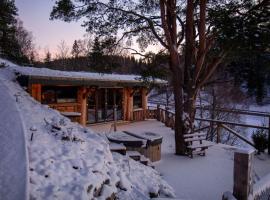 GapaLux, hotel com banheiras de hidromassagem em Levanger