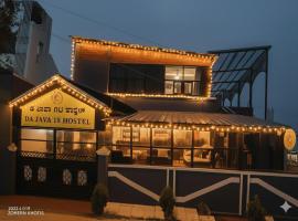 Da Java 18 hostel and Homestay Chikmagalur, hotel in Chikmagalūr