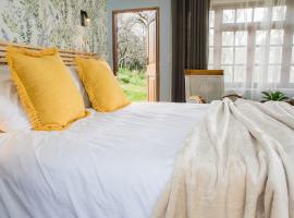 La Cottage on De Waterkloof Farm, hotel di Rietfontein