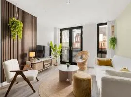 Heart of York Retreat, 2BR near Shambles, Free Parking & Gym, City Centre