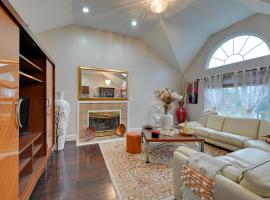 Near Hospitals and Universities Baldwin Apt with Deck: Baldwin şehrinde bir otel