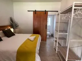 Jollyboys Backpackers and Camp