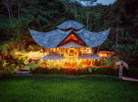 Luxury Nyan Bamboo House Sidemen, hotel u gradu 'Selat'