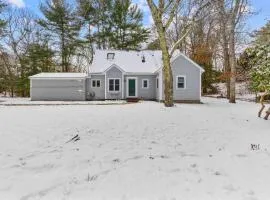 Falmouth Paradise 4BR FirepitFireplace