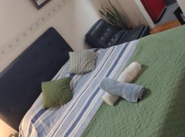 Posada Amanecer del Gaucho, hotel a Burzaco