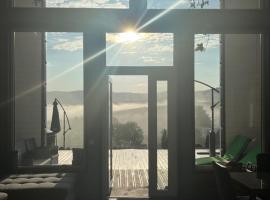 Svitanok, hotel v destinaci Khashchovanoye