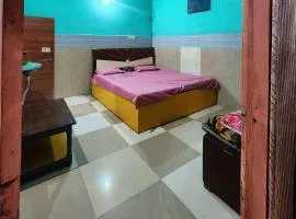 Neelam Guest House