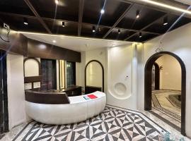 Hotel Omkareshwar Jyotirling Inn, hotel a Godarpura