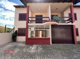 Lindo Sobrado no Centro de Imbé - 400 metros do mar