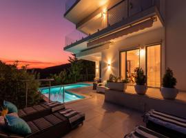 Villa Berfami Excelsior - Crafted for Elites, hotel in Podstrana