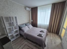 Квартира класу люкс в центр міста, район ЦУМ – hotel w mieście Czernihów