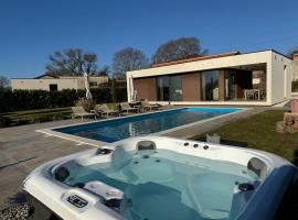 Villa Moderna San Lorenzo，Orbani的飯店