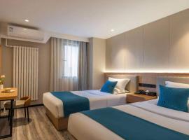 City Garden Hotel Beijing Yanqing Wanda Plaza Jingzhang Road North Station Branch, khách sạn ở Yanqing