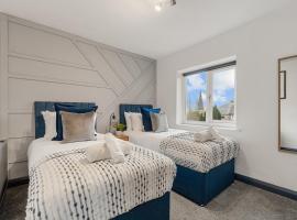 Ideal for contractors & long term stays - Sleeps 5 - Halifax, khách sạn ở Halifax
