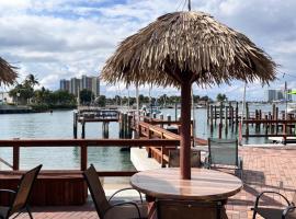 Blue Heron Bridge Hotel and Dive Club, hotel em Riviera Beach