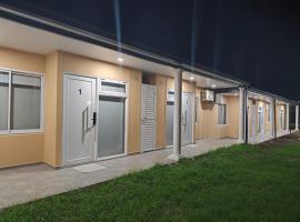 Dormis del Sol, hotel di Caseros