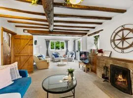 Classical Easter Cottage with Breathtaking Views