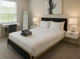 Charming 2BR Hoover Retreat w Easy Parking 06