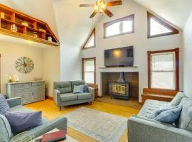 Century Old Farmhouse in Fulton 6 Mi to Town!