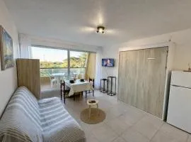 Grand studio à deux pas de la plage