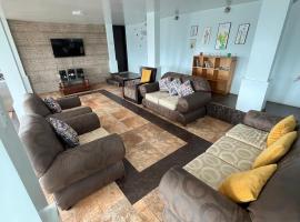 Espectacular Casa Vacacional !Sorprendente vista!, cabana o cottage a Ambato