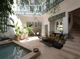 RIAD BAB OUCHKA & Heated pool