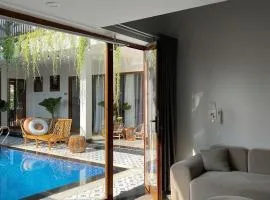 Hang Mua Boutique Villa & Hotel