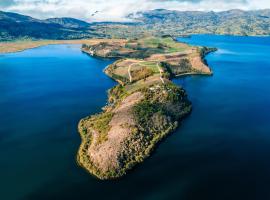 Entre Islas LODGE, готель у місті Аквітанія