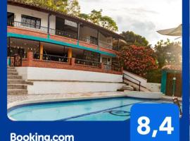 La Quinta Hotel Campestre con Piscina en San Gil, hotel a San Gil