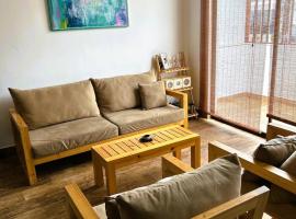 Beach house in Punta Hermosa, central beach area, Hotel in Punta Hermosa