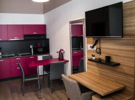 Rooms Rebolj – hotel w mieście Osijek