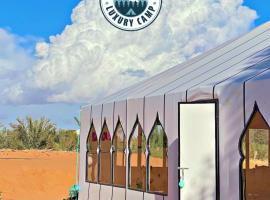 Magnificent Luxury Camp, hotel sa Merzouga