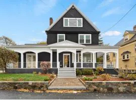 Luxury 5BR Home Steps to Medford Square