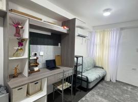 Tanza에 위치한 호텔 Yakal tanza garden height with Netflix