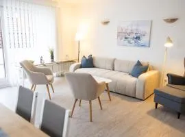 Neu renoviertes Luxus Penthouse mit Dachterrasse und Parkplatz in Bestlage