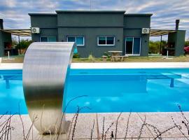 Tierra de Zorros, hotel a Cortaderas