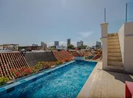 Casa Stella - Authentic Luxury Rooftop Pool