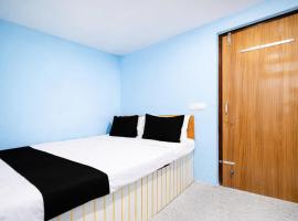 Hotel Shree Krishna - Near Railway Station !! โรงแรมในบูบันเนสชวาร์