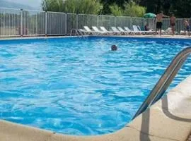 ZEcamping 3 étoiles piscine chauffée et pataugeoire pet friendly