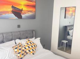 Naisolas place, hotel em Marimbeti