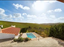 Coastal Vineyard Hideaway, hotel en Torres Vedras