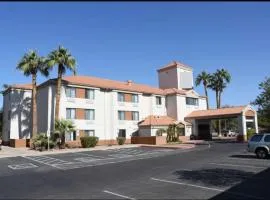 Sky Harbor Airport Inn