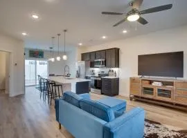 Modern Townhome ~ 3 Mi to Dtwn Grand Junction
