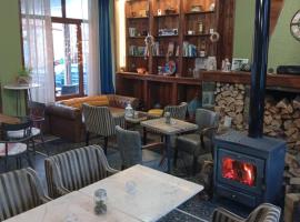 FANTINO HOTEL, hotel em Domnista