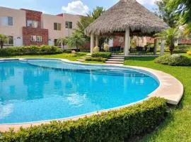 Xochicalli Casa con alberca y jardín en Xochitepec